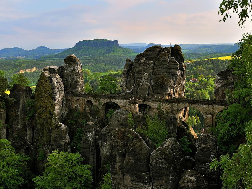 Privatzimmer Mit Aussicht Pirna Exterior foto
